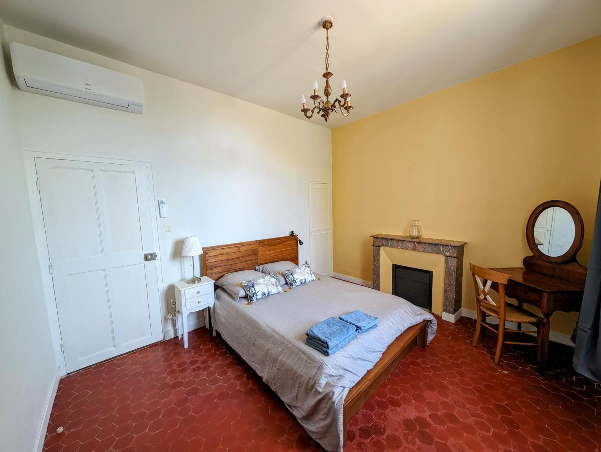 אורנג' Maison De Style Tout Confort, Position Ideale, Avec Clim Et Petit Exterieur מראה חיצוני תמונה